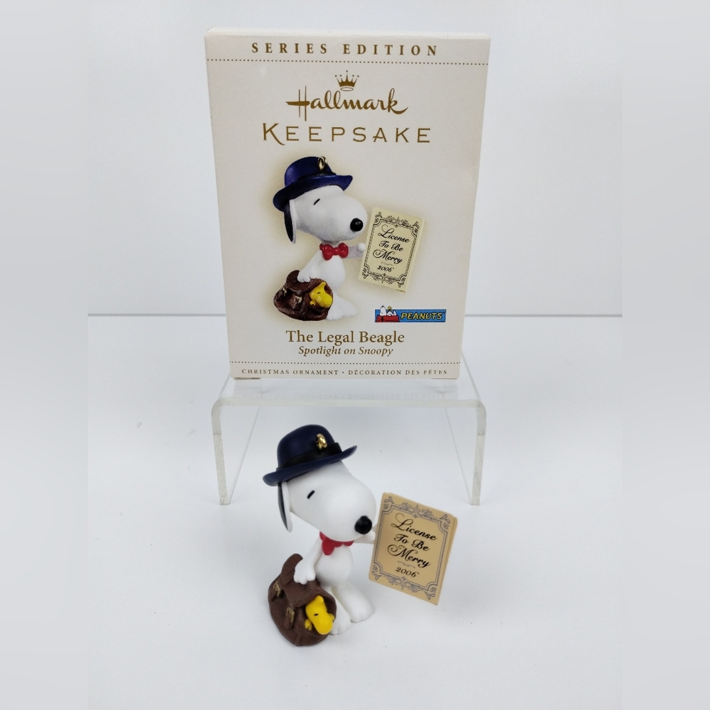 Hallmark Keepsake Snoopy Ornament - White and Blue
